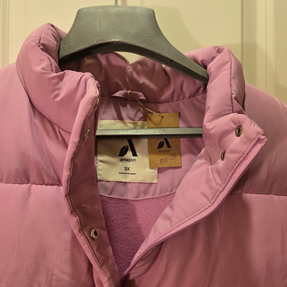 Amazon Light Pink Puffer Vest NWT - Picture 2 of 3